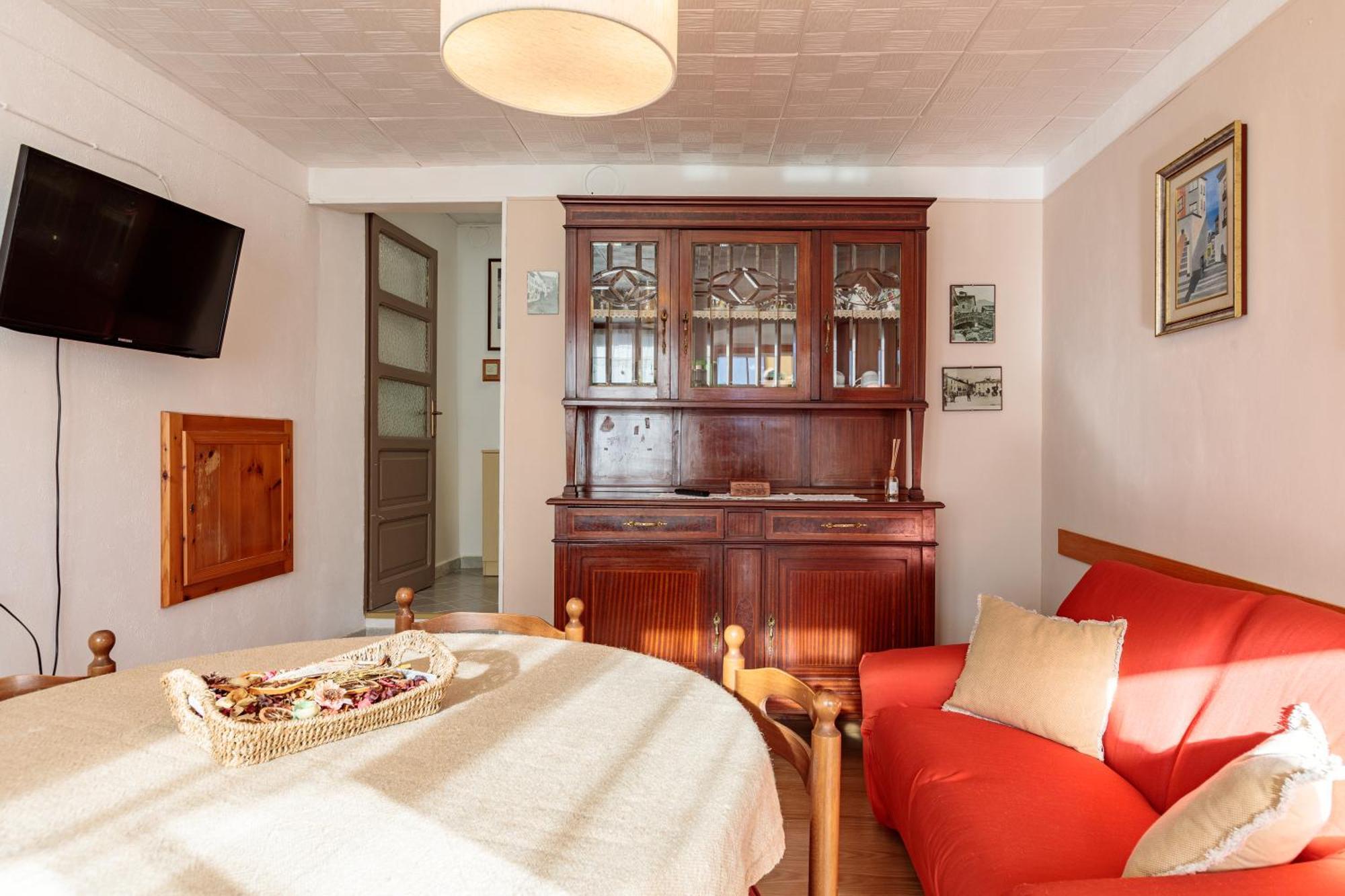 Ferienwohnung Lo Mitcho De Pouisse Aosta Exterior foto